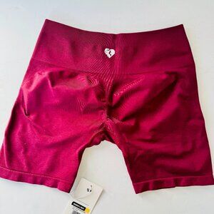 Women's Best Seamless Scrunch 6 in Shorts Large, Dark Cherry